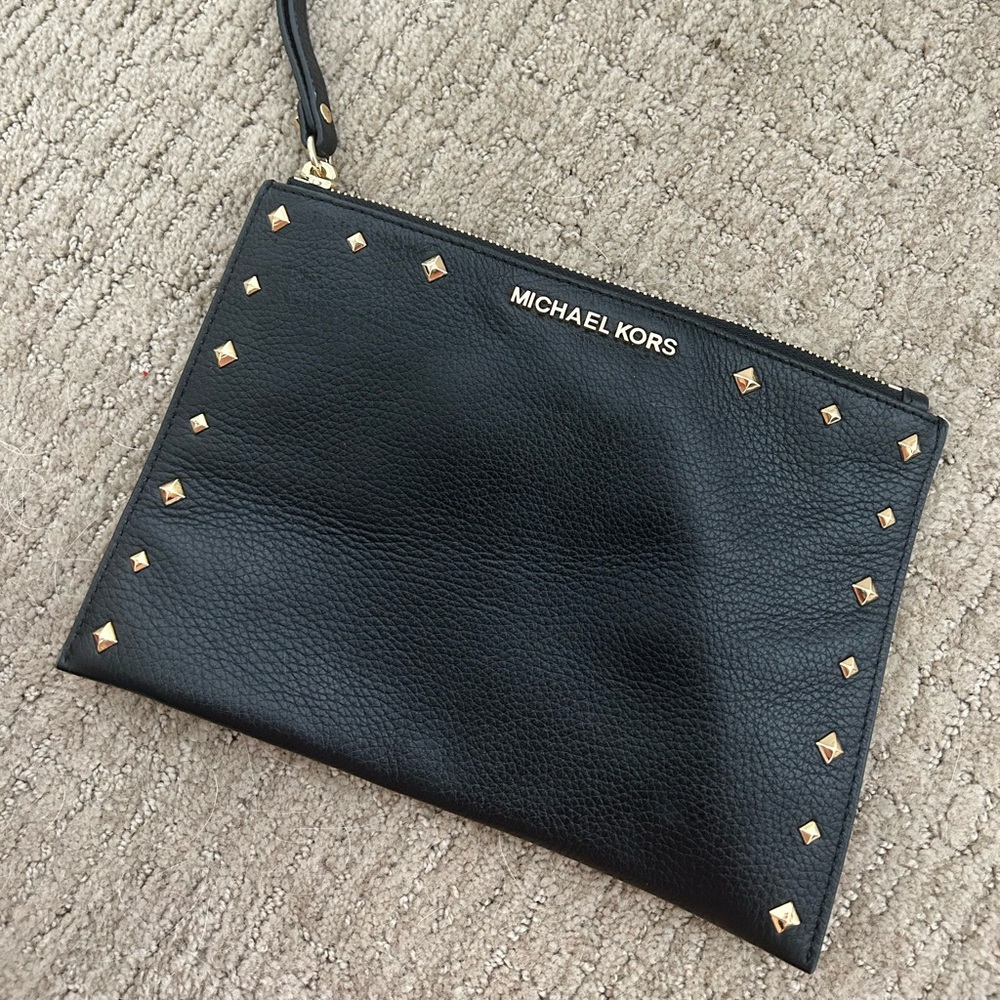 Michael kors black wristlet